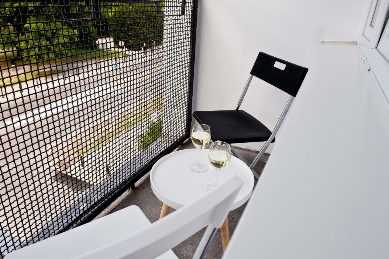 Apartament Powisle With Balcony Варшава Экстерьер фото